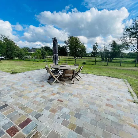 Dom wakacyjny Spacieux Et Lumineux Dans Belle Dependance Avec Terrasse Privative, Parc Et Chiens Acceptes - Fr-1-410-412 *
